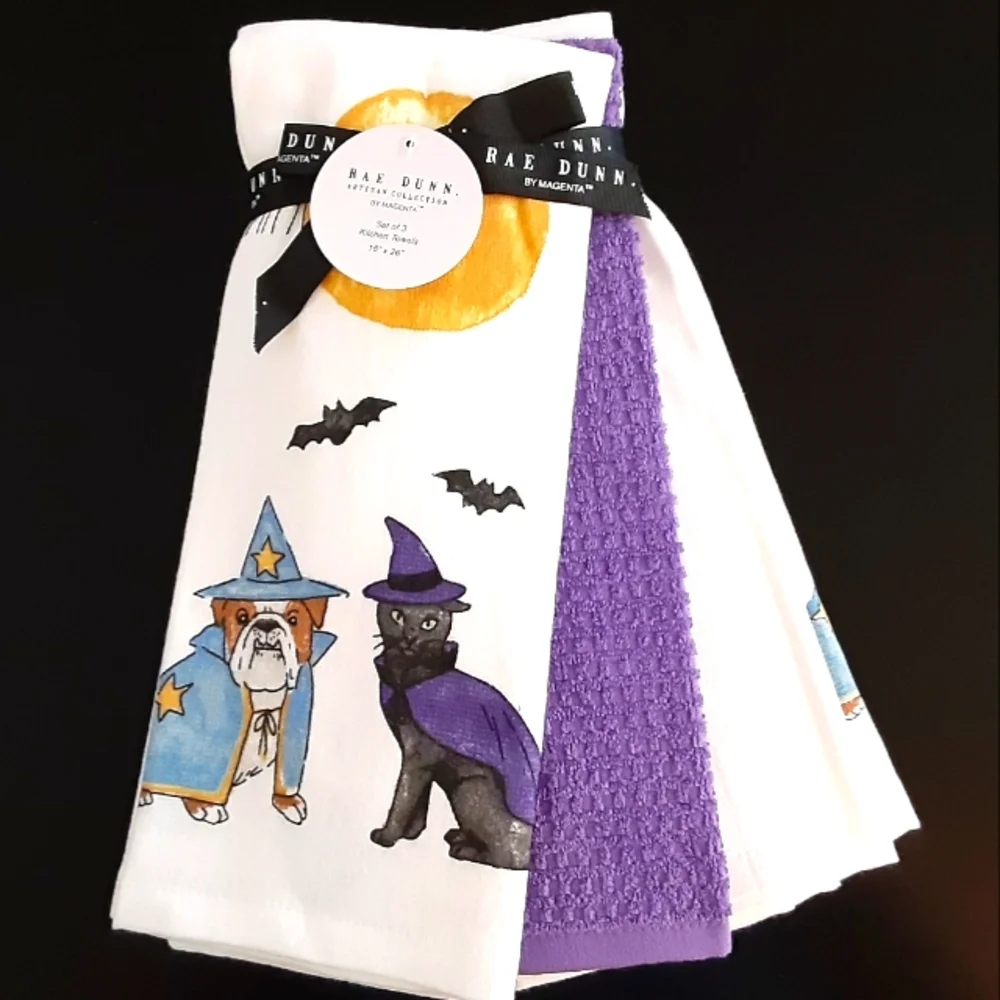 🆕️ Set of 3 Rae Dunn Halloween Towels 🐾